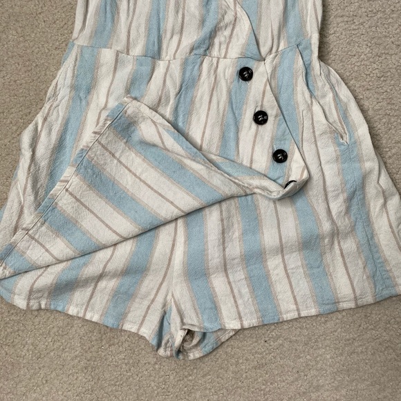 Rompers - Picture 4 of 4